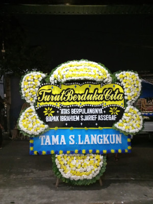 Papan Bunga Duka di Kersana