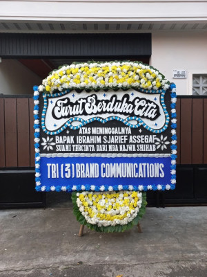 Papan Bunga Duka di Kersana